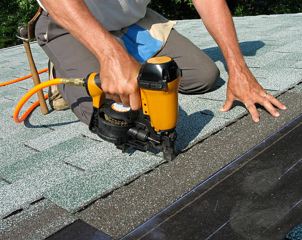 Best Roof Gutter Cleaning  in Aurora, OH